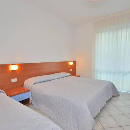 Lejlighed In Spiaggia With Communal Pool Bibione