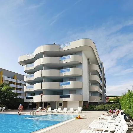 In Spiaggia With Communal Pool * Μπιμπιόνε